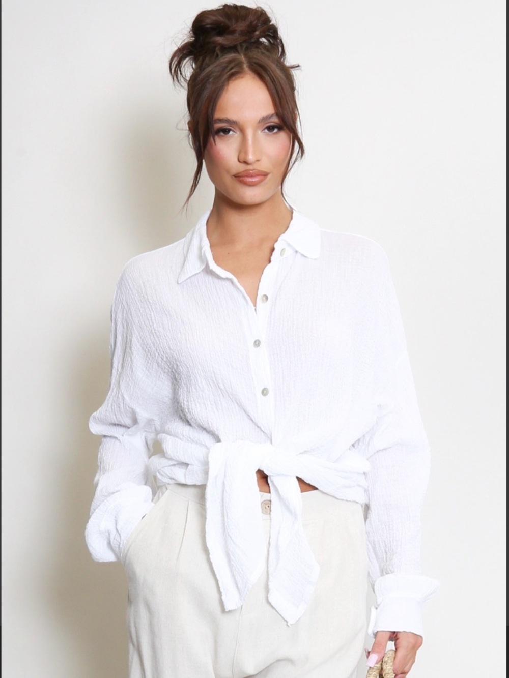 Amuse Society White Button-Tie Front Collared Shirt